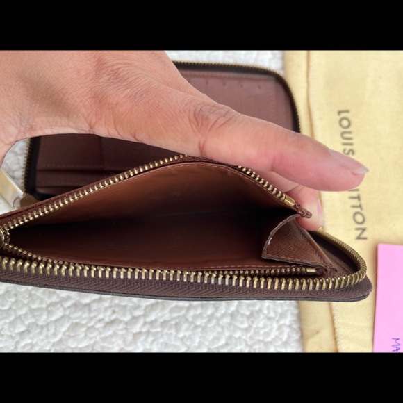 Lv Compact wallet - Picture 5 of 16